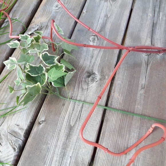 Lot of Fake Flowers Faux Floral bouquet - Picture 6 of 6